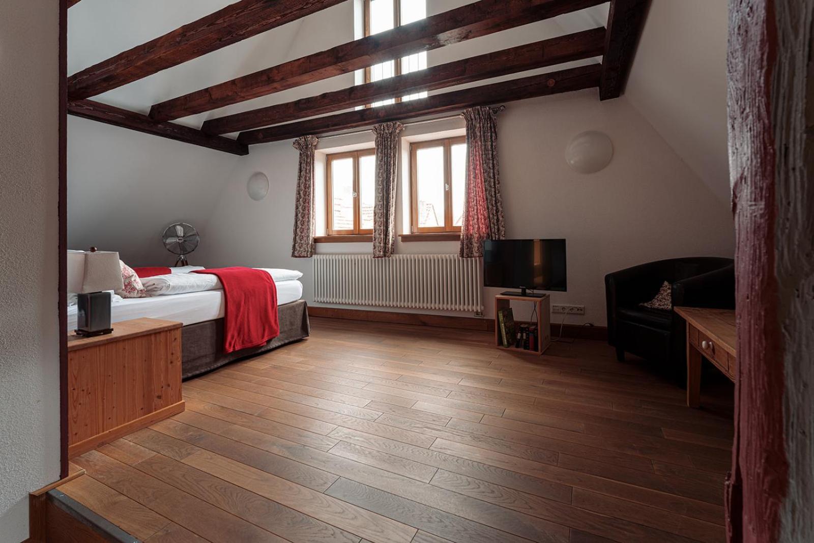 Landgasthof Zum Hasen Kleinwallstadt Luaran gambar
